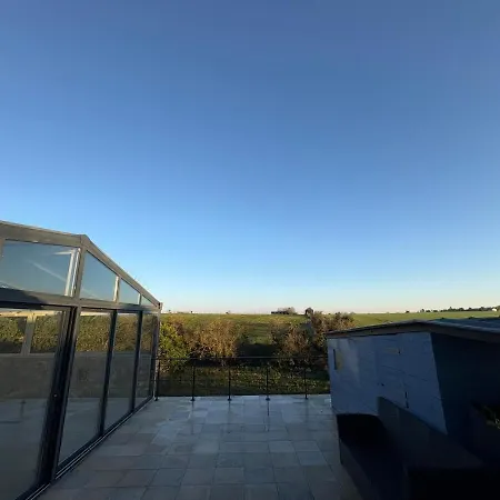 Maison Pour Reunion De Famille Des Tamaris Holiday home *