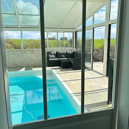 Maison Avec Piscine Privee Interieure Chauffee Toute L'Annee Casa de Férias *